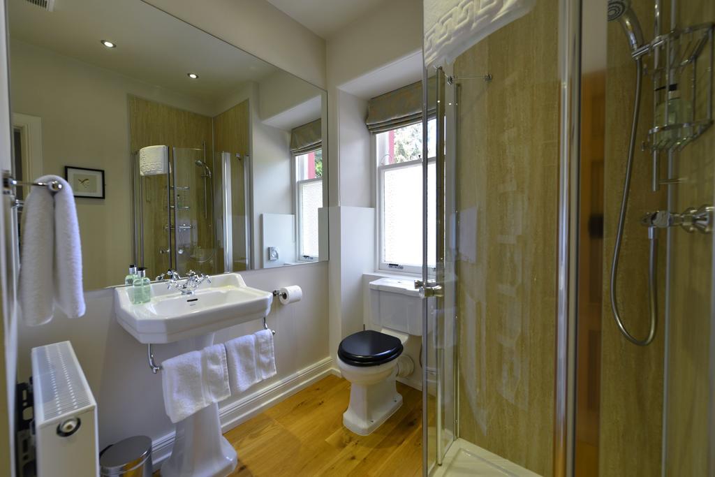 Torrdarach House Bed & Breakfast ピトロクリー エクステリア 写真