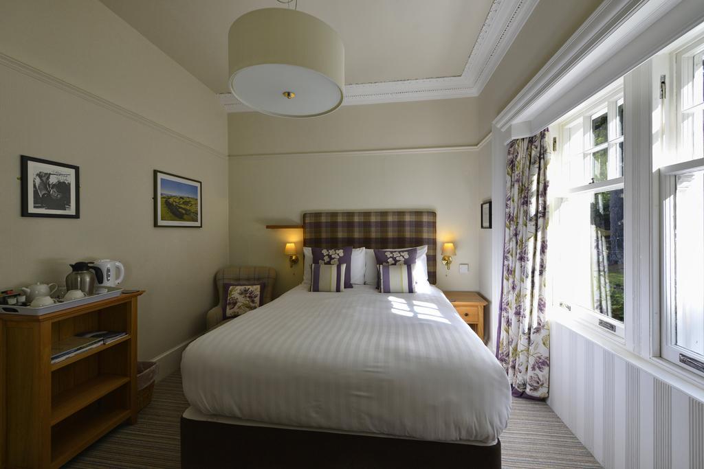 Torrdarach House Bed & Breakfast ピトロクリー エクステリア 写真