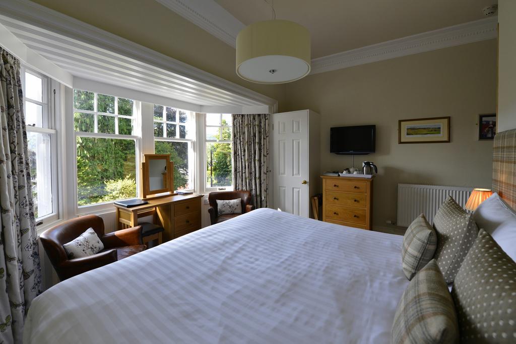 Torrdarach House Bed & Breakfast ピトロクリー エクステリア 写真